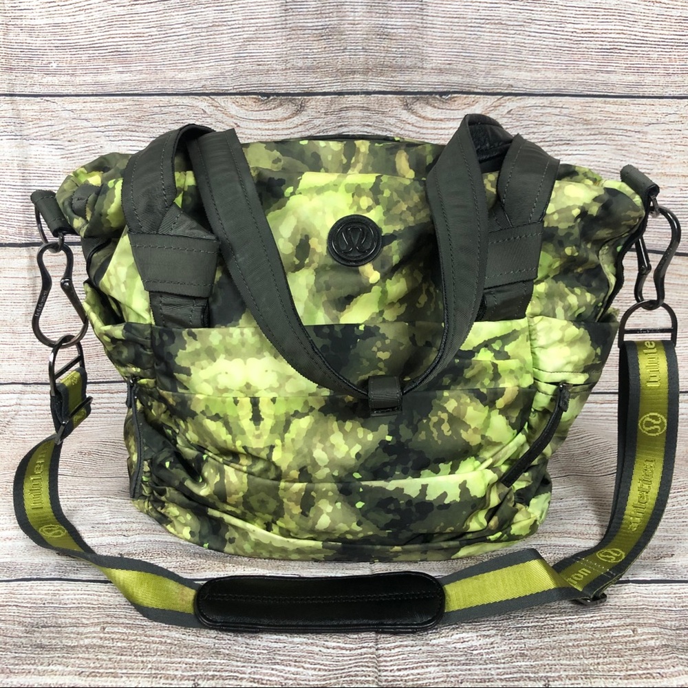 Lululemon | Creekside Camouflage Gym Bag